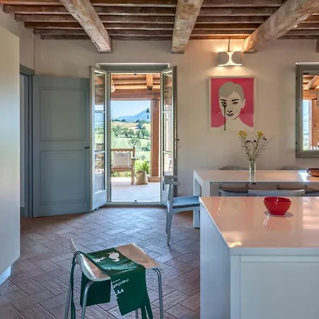 Casa Vita 8, Emma *