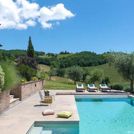 Casa Vita 8, Emma